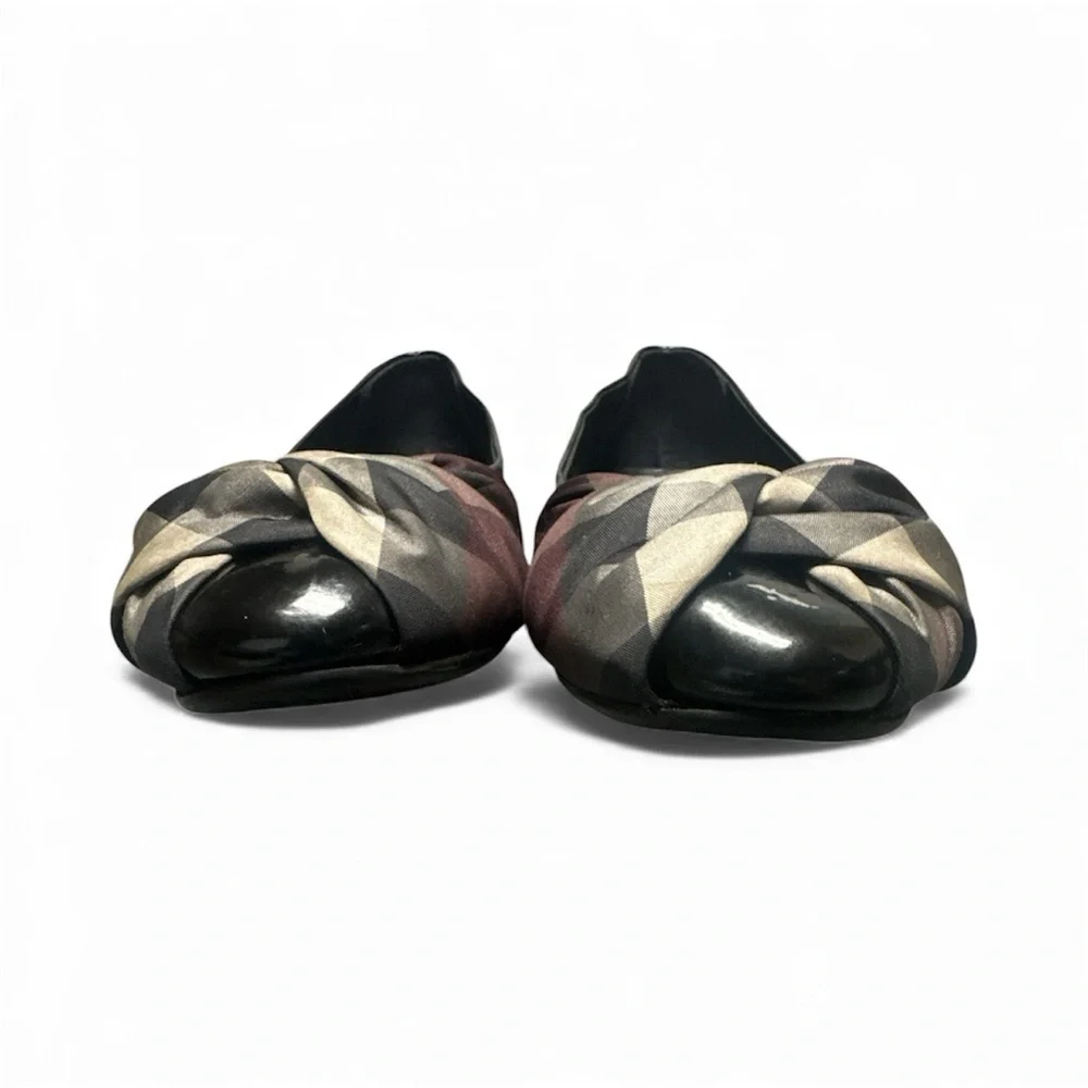 Burberry Black Plaid Knot-Front Ballet Flats - Picture 3 of 15
